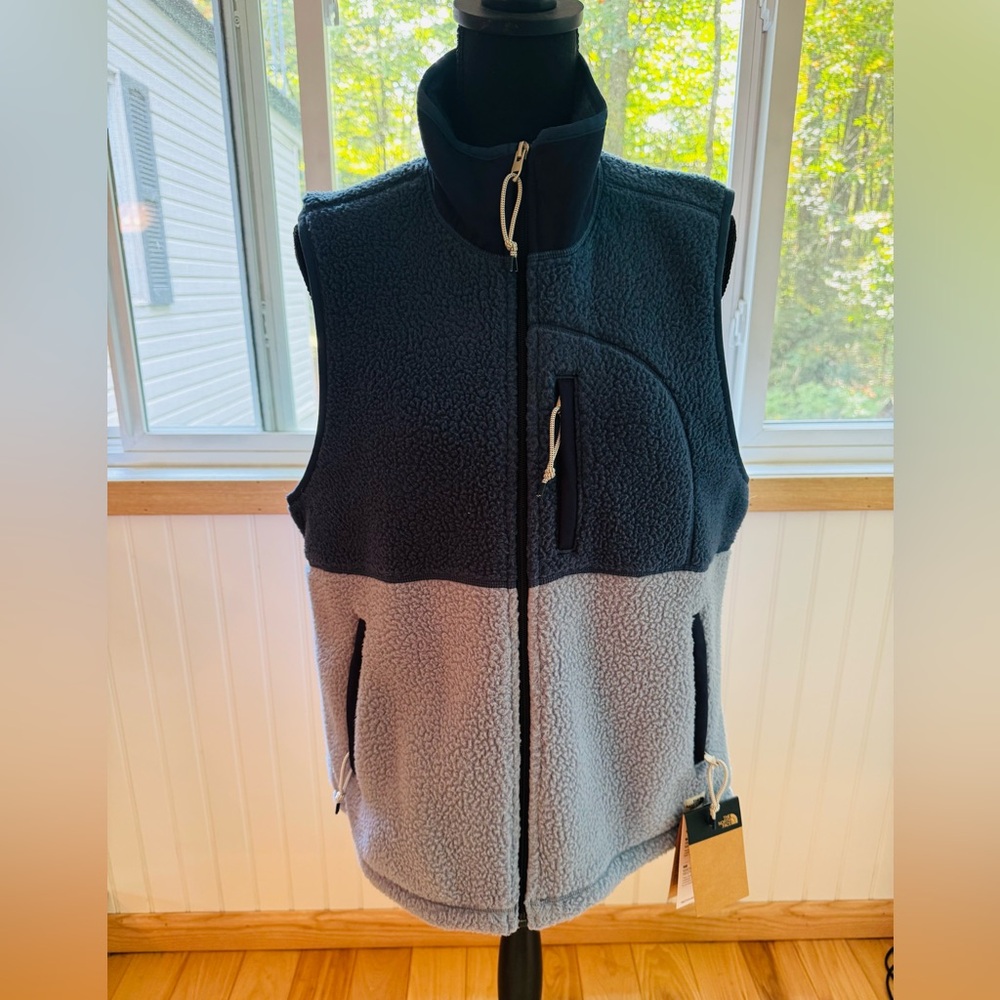 The North Face Retro Vest NWT